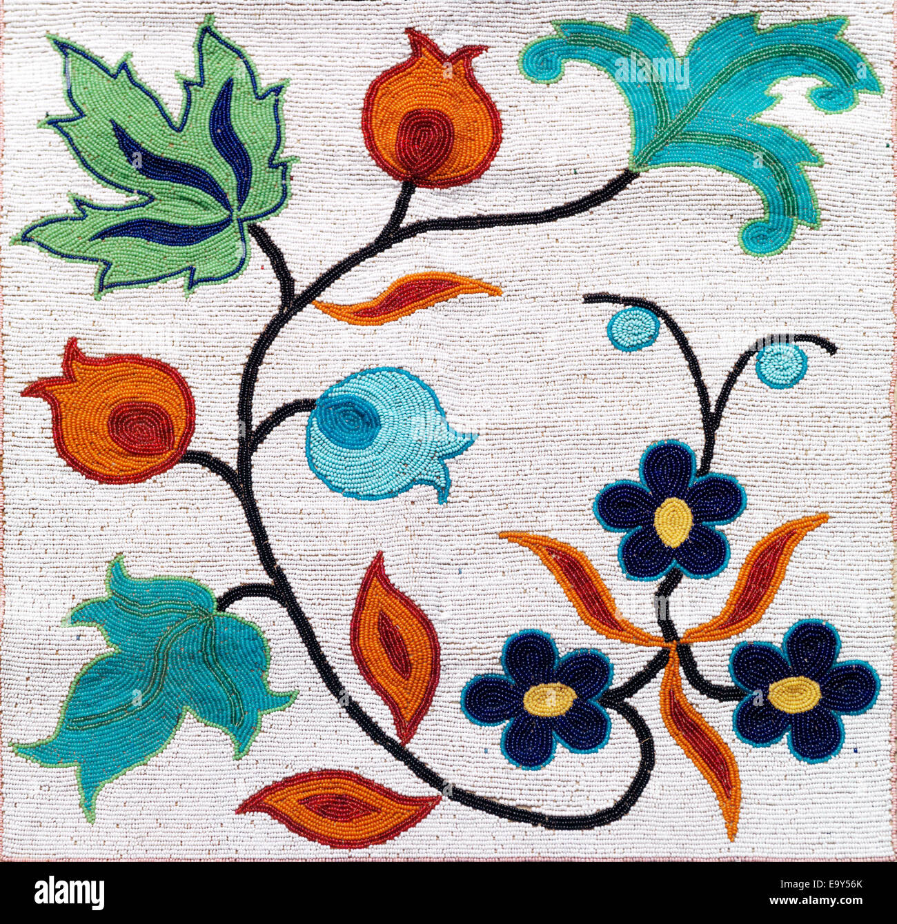 Perlage autochtones native Indian modèle floral bead art Banque D'Images