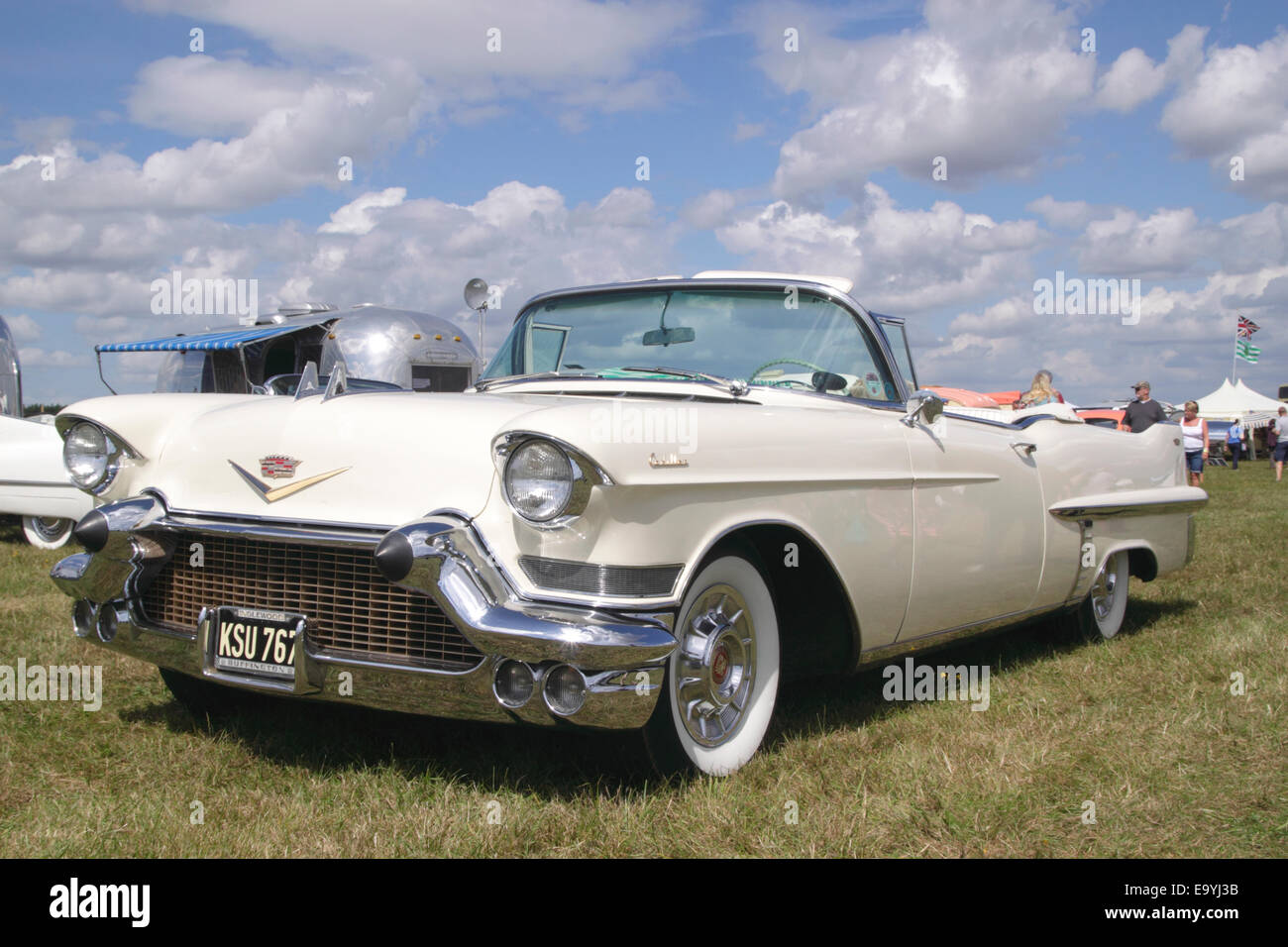 Cadillac 1957 Banque de photographies et d'images à haute résolution - Alamy