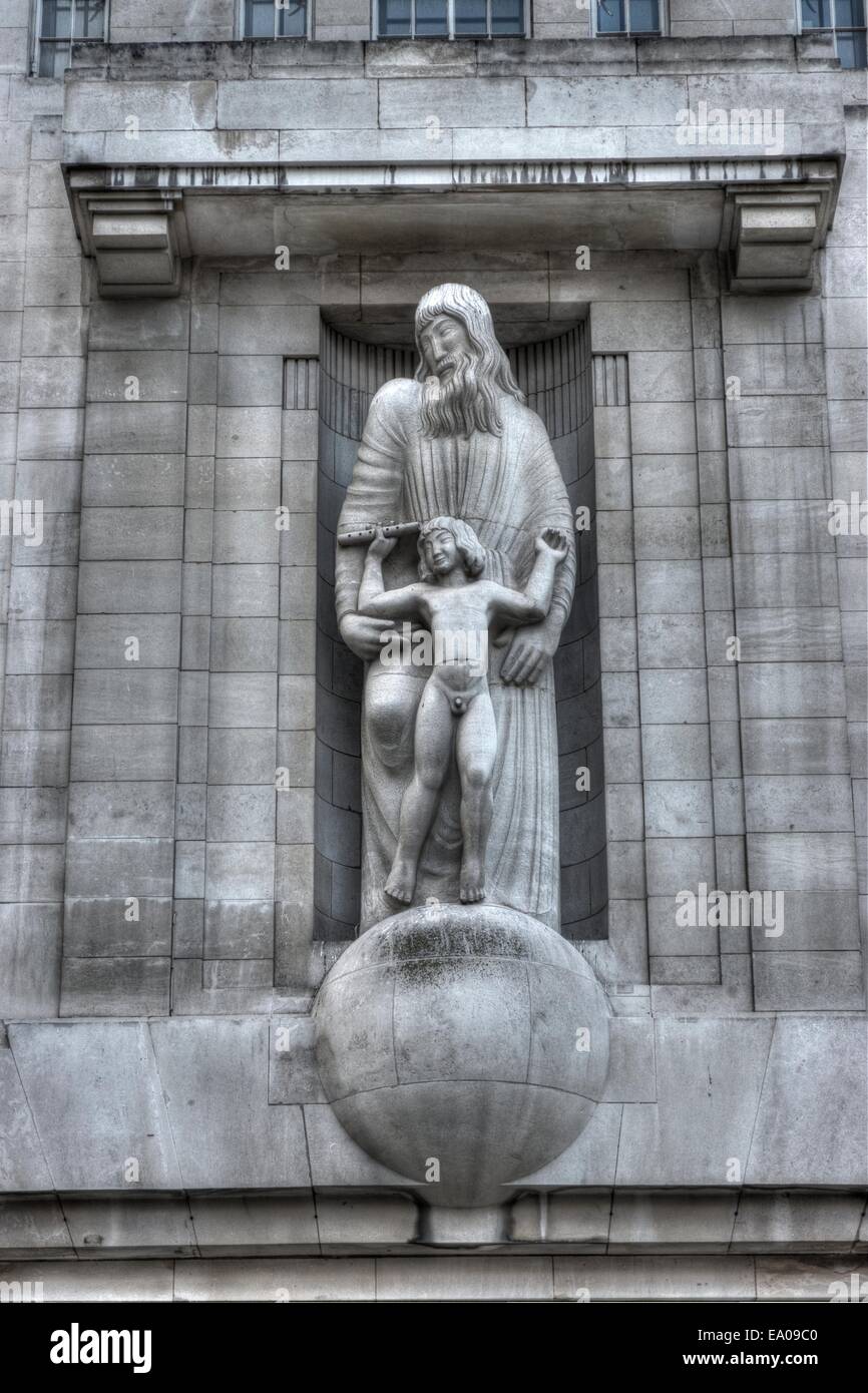 Statue d'Ariel et Prospero BBC Broadcasting House Banque D'Images