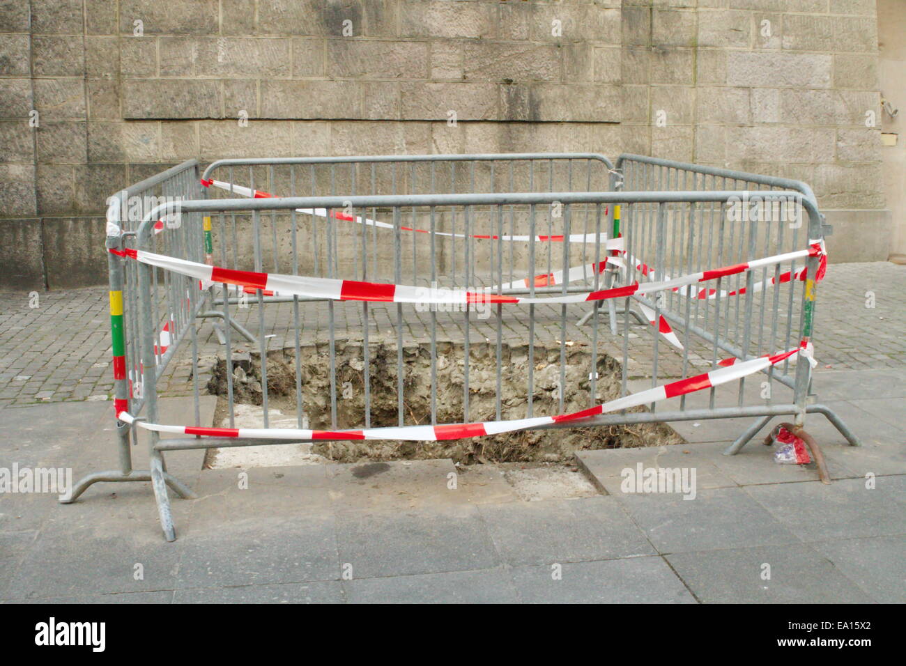 Dans le cadre de la reconstruction de la zone de la chaussée Banque D'Images