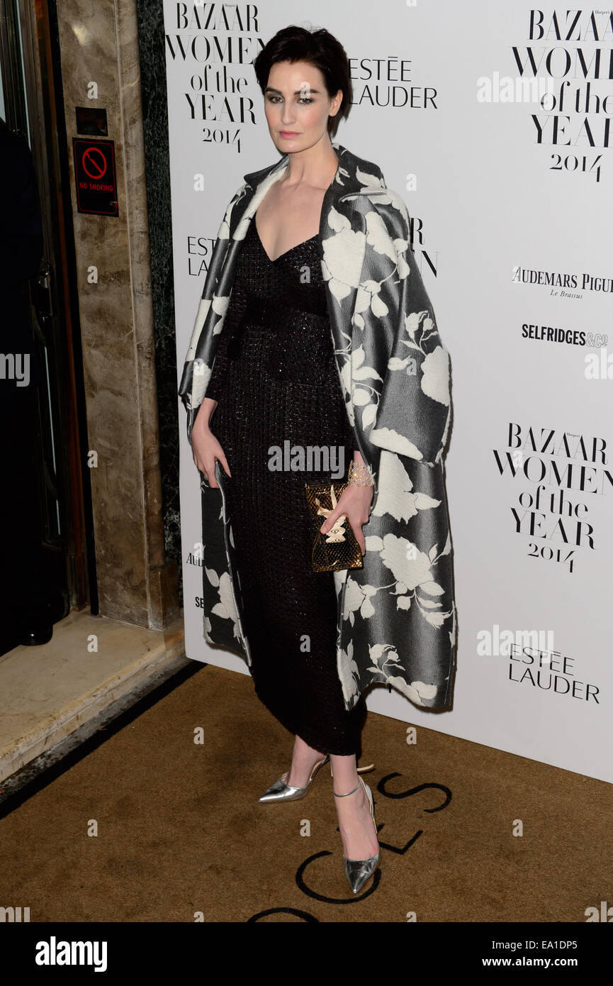 Erin O'Connor arrive pour le Harper's Bazaar Women of the Year Awards. Banque D'Images