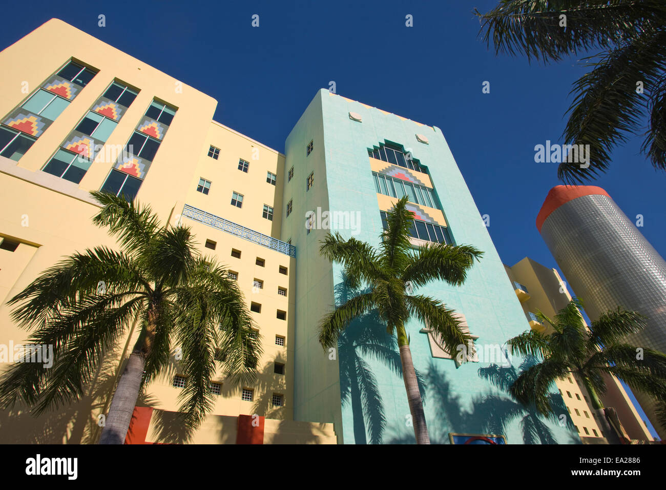 Bâtiment de style art déco de Washington Avenue, SOUTH BEACH MIAMI BEACH FLORIDE USA Banque D'Images Bâtiment de style art déco de Washington Avenue, SOUTH BEACH MIAMI BEACH FLORIDE USA Banque D'Images