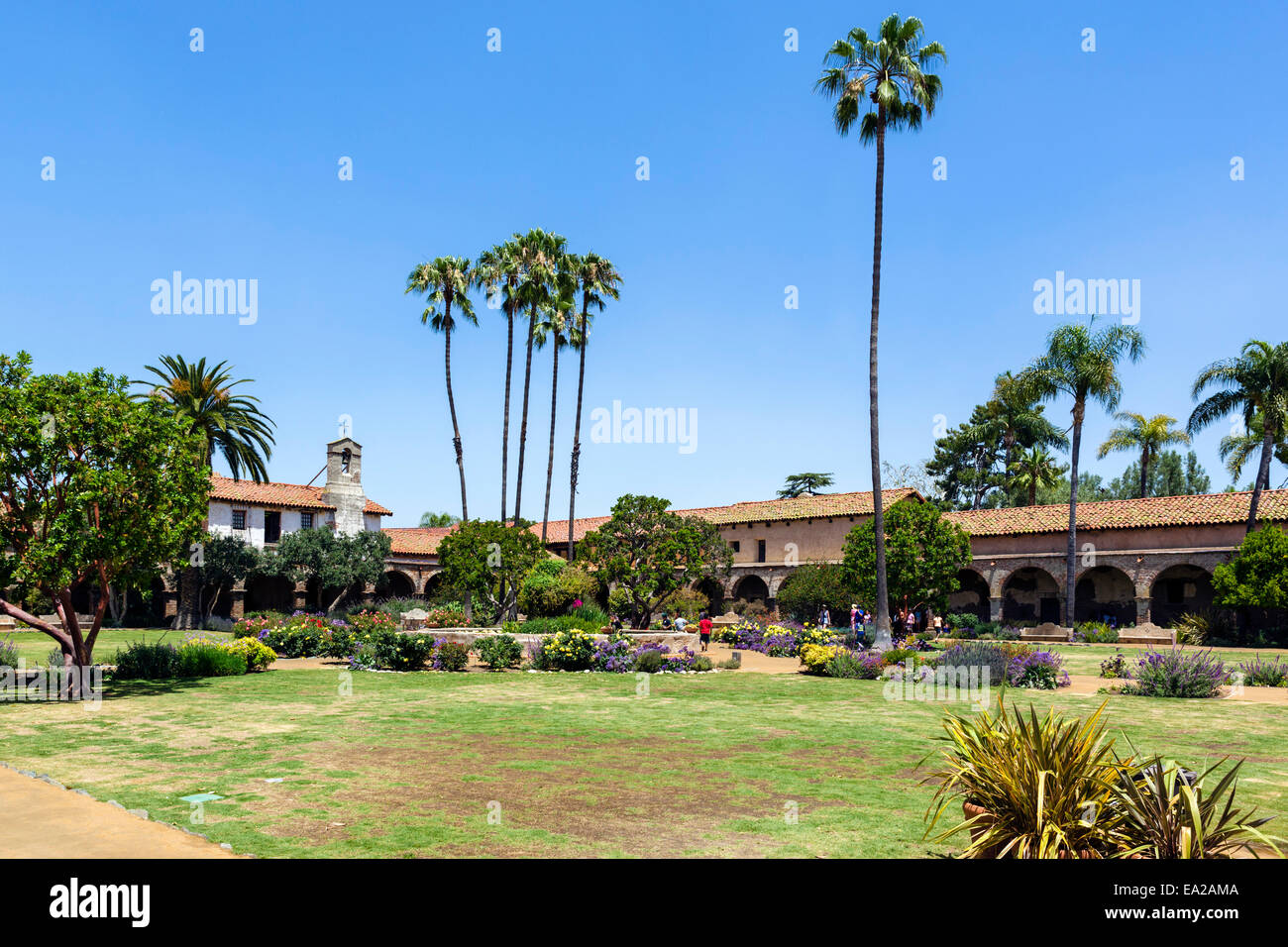 Cour centrale, la Mission de San Juan Capistrano, San Juan Capistrano, Orange County, Californie, USA Banque D'Images