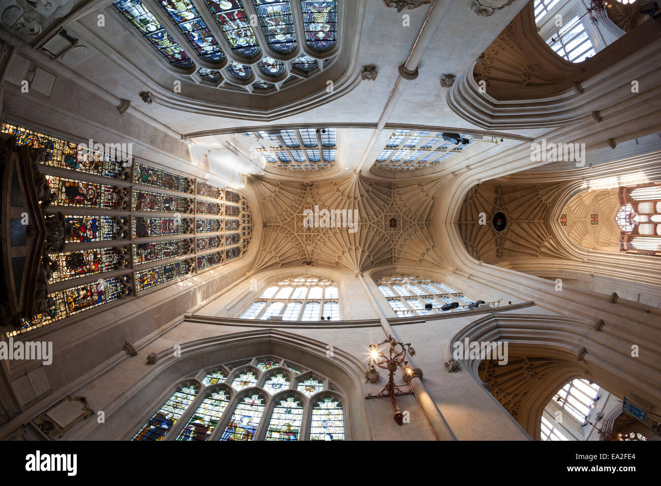 La belle et délicate d'un plafond voûté du ventilateur de l'abbaye de Bath à Bath, Somerset Banque D'Images