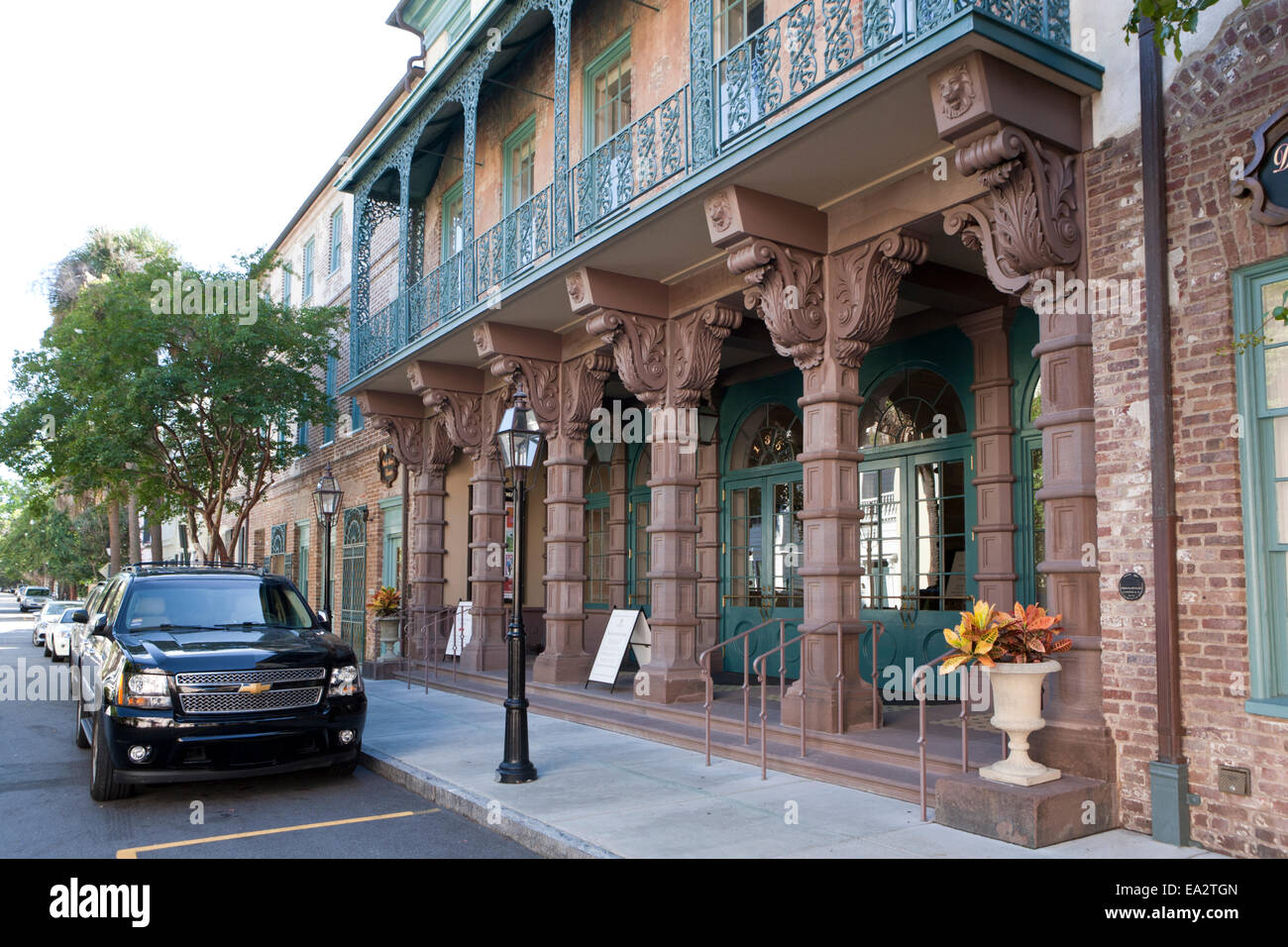 Centre-ville de Charleston Dock Street Theatre. Banque D'Images