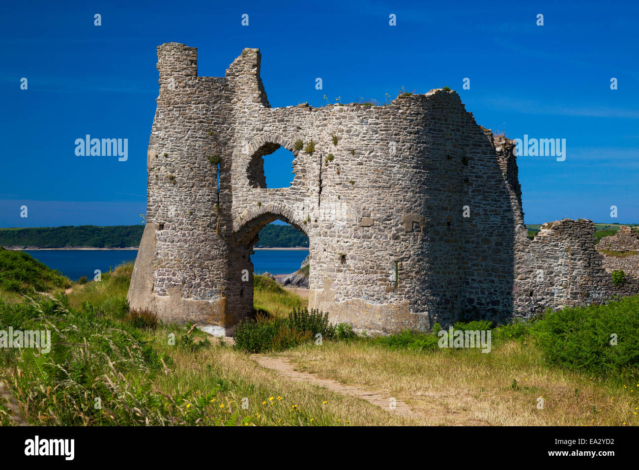 Pennard, château surplombant les falaises Trois Bay, Gower, Pays de Galles, Royaume-Uni, Europe Banque D'Images