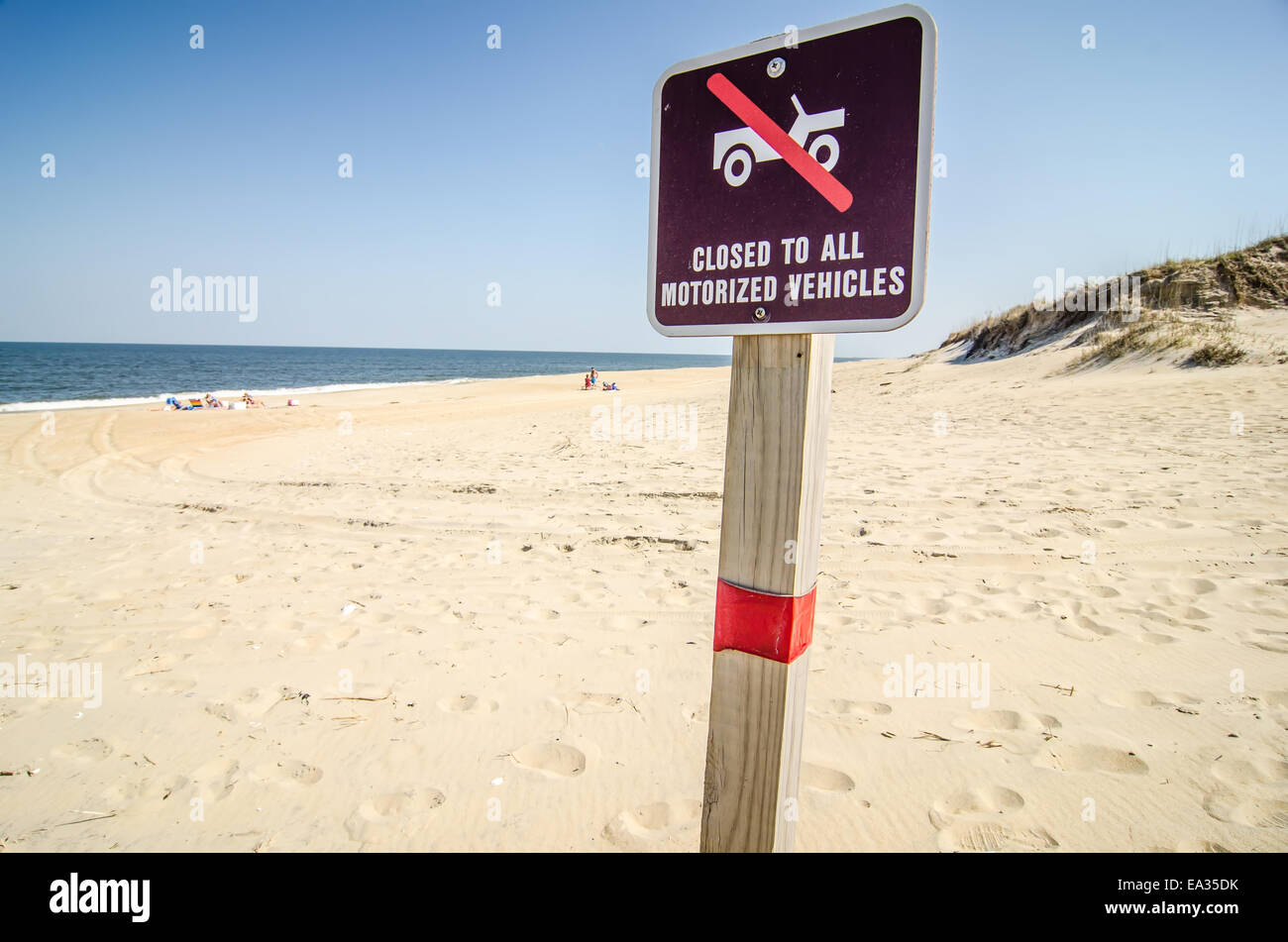 Pas de conduite sur beach sign Banque D'Images