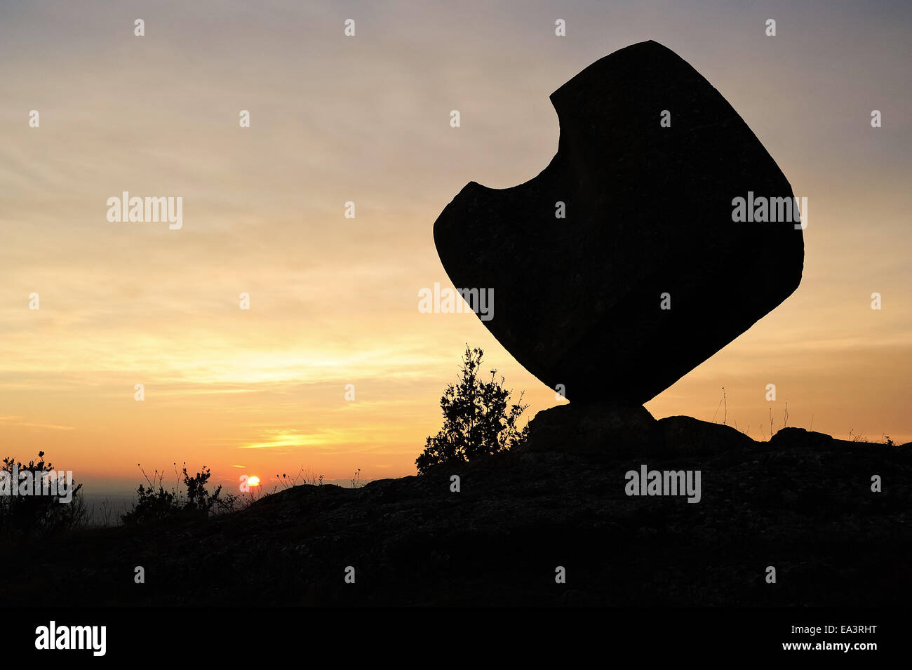 Blocs de sculptures de pierre au coucher du soleil Banque D'Images