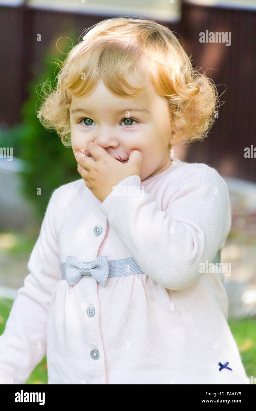 Cute infant avec mamelon Banque D'Images