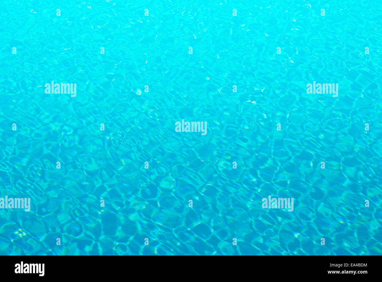 Soleil bleu de l'eau peut être utilisée pour le fond Banque D'Images