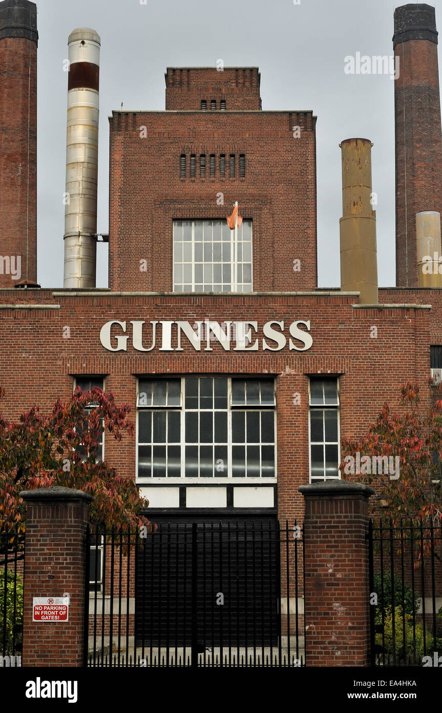 Entrée de l'usine Guinness à l'usine. Banque D'Images