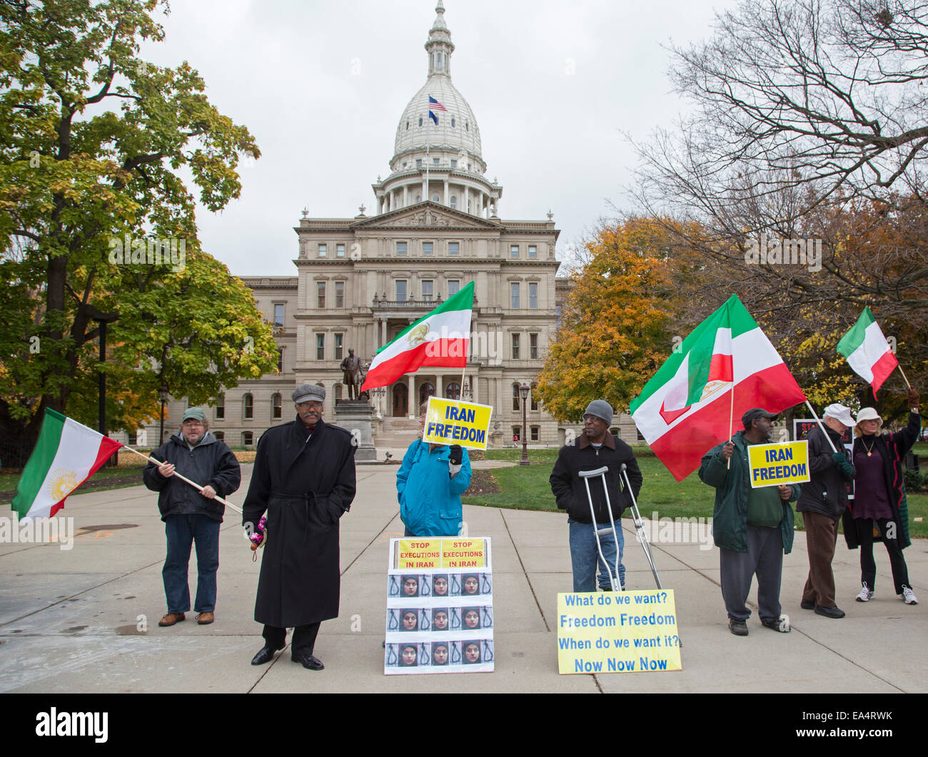 Lansing, Michigan - Les membres de la Fondation américaine pour la liberté de promouvoir la démocratie en Iran à la Michigan State Capitol. Banque D'Images
