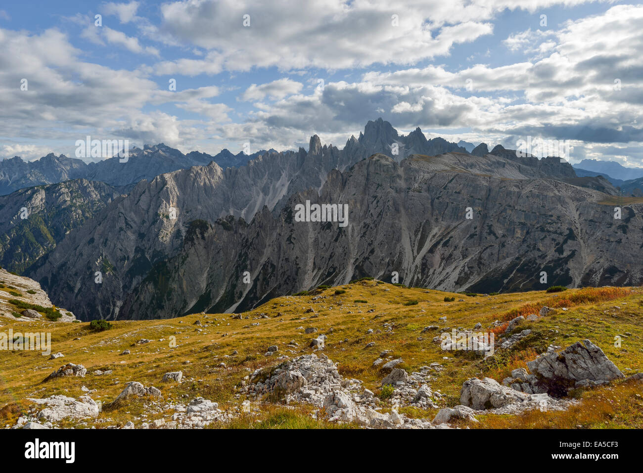 Italie, Vénétie, Dolomites, paysage de montagne au Tre Cime di Lavaredo salon Banque D'Images