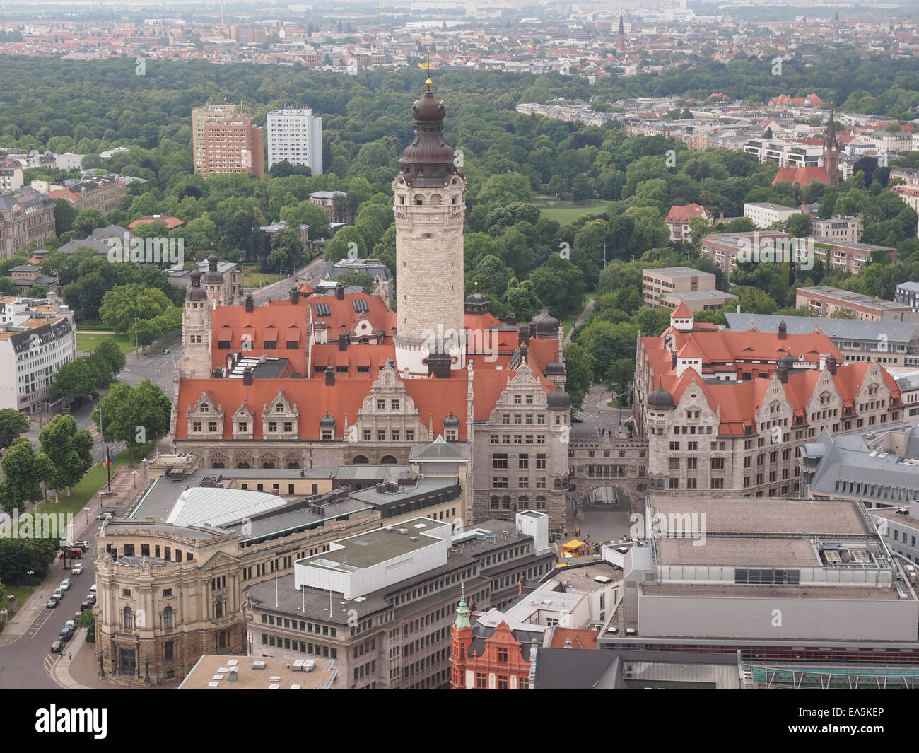 Neue rathaus Banque de photographies et d’images à haute résolution - Alamy