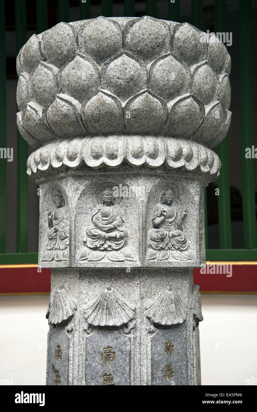 La sculpture avec symbolisme bouddhiste Banque D'Images