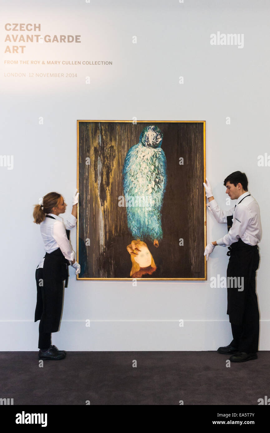 Sotheby's, Mayfair, Londres, 7 novembre 2014. Plusieurs exemples remarquables de l'art d'avant-garde tchèque de la Roy et Mary Cullen collection sont mis aux enchères par Sotheby's le 12 novembre prochain. Photo : Sotheby's hang travailleurs Toyen est le message de la forêt, qui est prévu pour aller chercher jusqu'à £1 millions de dollars aux enchères. Crédit : Paul Davey/Alamy Live News Banque D'Images