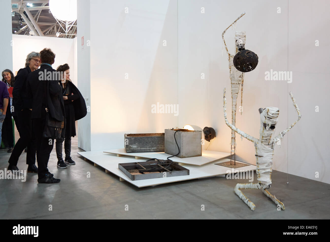 Turin, Italie. Nov 6, 2014. Artissima 2014, personnes et collectionneurs d'art contemporain à ernissage à Turin, Italie. Crédit : A. Astes/Alamy Live News Banque D'Images