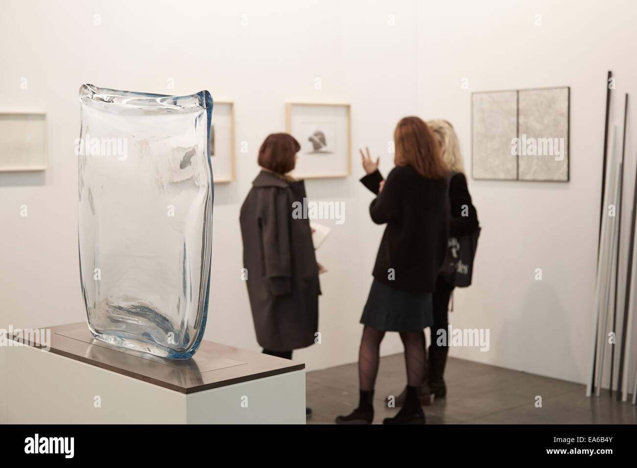 Turin, Italie. Nov 6, 2014. Artissima 2014 personnes, et des collectionneurs d'art à la foire d'art contemporain vernissage à Turin, Italie. Crédit : A. Astes/Alamy Live News Banque D'Images