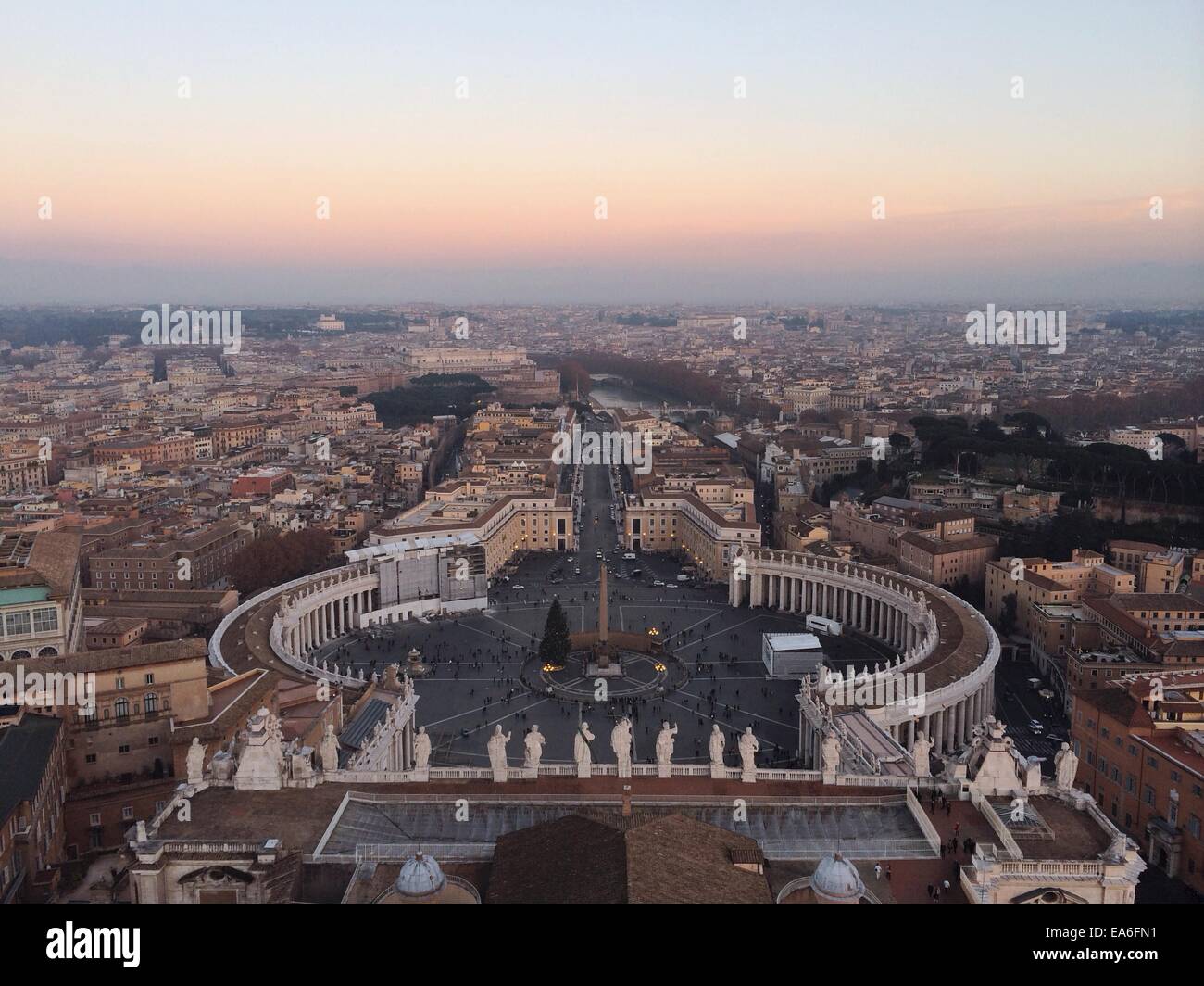 L'Italie, Rome, Vatican, vue de la Place Saint Pierre Banque D'Images