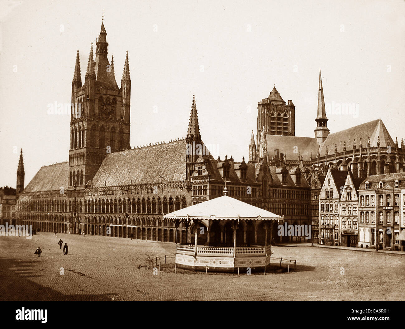 Ypres Belgique WW1 avant l'incendie Banque D'Images