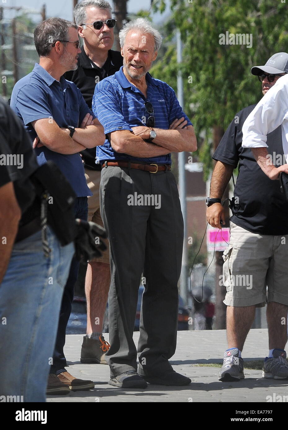Réalisateur Clint Eastwood spotte sur l'ensemble de son nouveau projet "American Sniper" tournage à Highland Park, CA. Avec : Clint Eastwood Où : Highland Park, California, United States Quand : 05 mai 2014 Banque D'Images