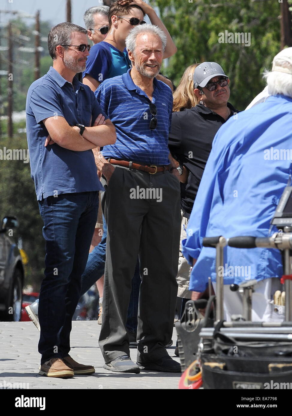 Réalisateur Clint Eastwood spotte sur l'ensemble de son nouveau projet "American Sniper" tournage à Highland Park, CA. Avec : Clint Eastwood Où : Highland Park, California, United States Quand : 05 mai 2014 Banque D'Images