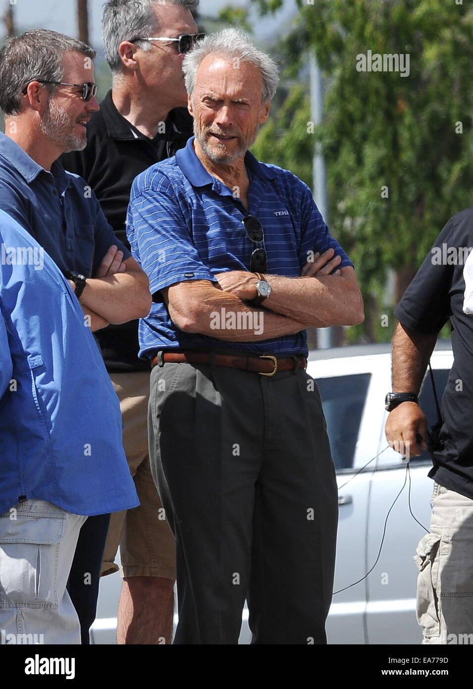 Réalisateur Clint Eastwood spotte sur l'ensemble de son nouveau projet "American Sniper" tournage à Highland Park, CA. Avec : Clint Eastwood Où : Highland Park, California, United States Quand : 05 mai 2014 Banque D'Images