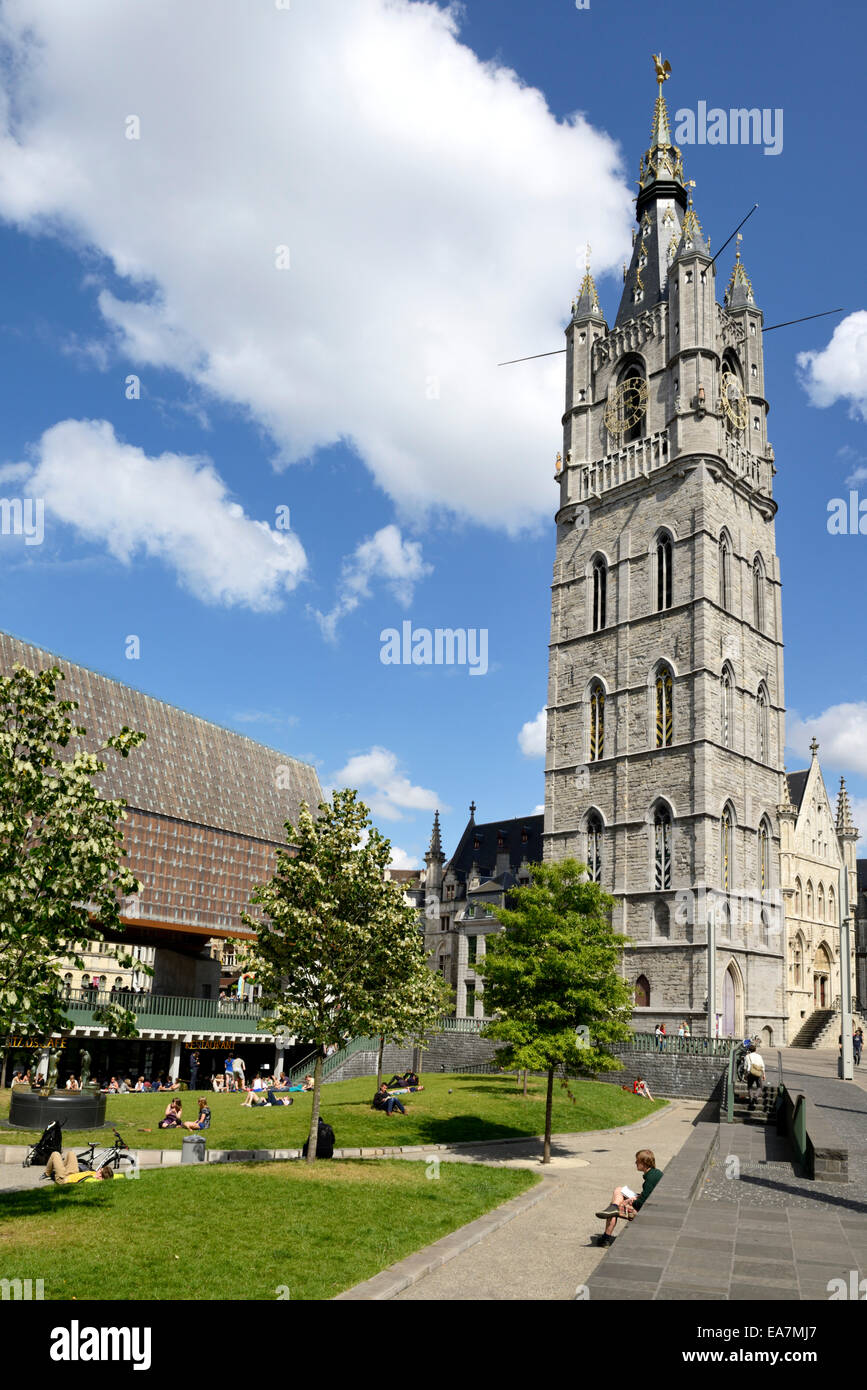 Het Belfort van Gent, 14e siècle Beffroi et Watch Tower, Gand, Flandre, Belgique, Europe Banque D'Images