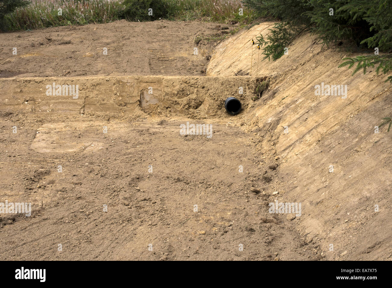C'est sur un flux d'alimentation d'un réservoir, il aidera la qualité de l'eau et la faune. Banque D'Images