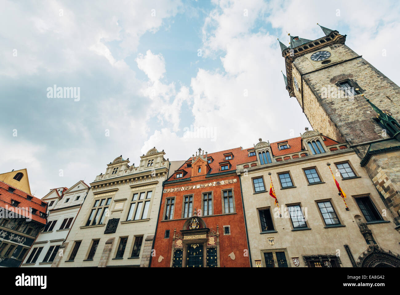 Vue sur la rue sur la place de la Vieille Ville à Prague, République Tchèque Banque D'Images