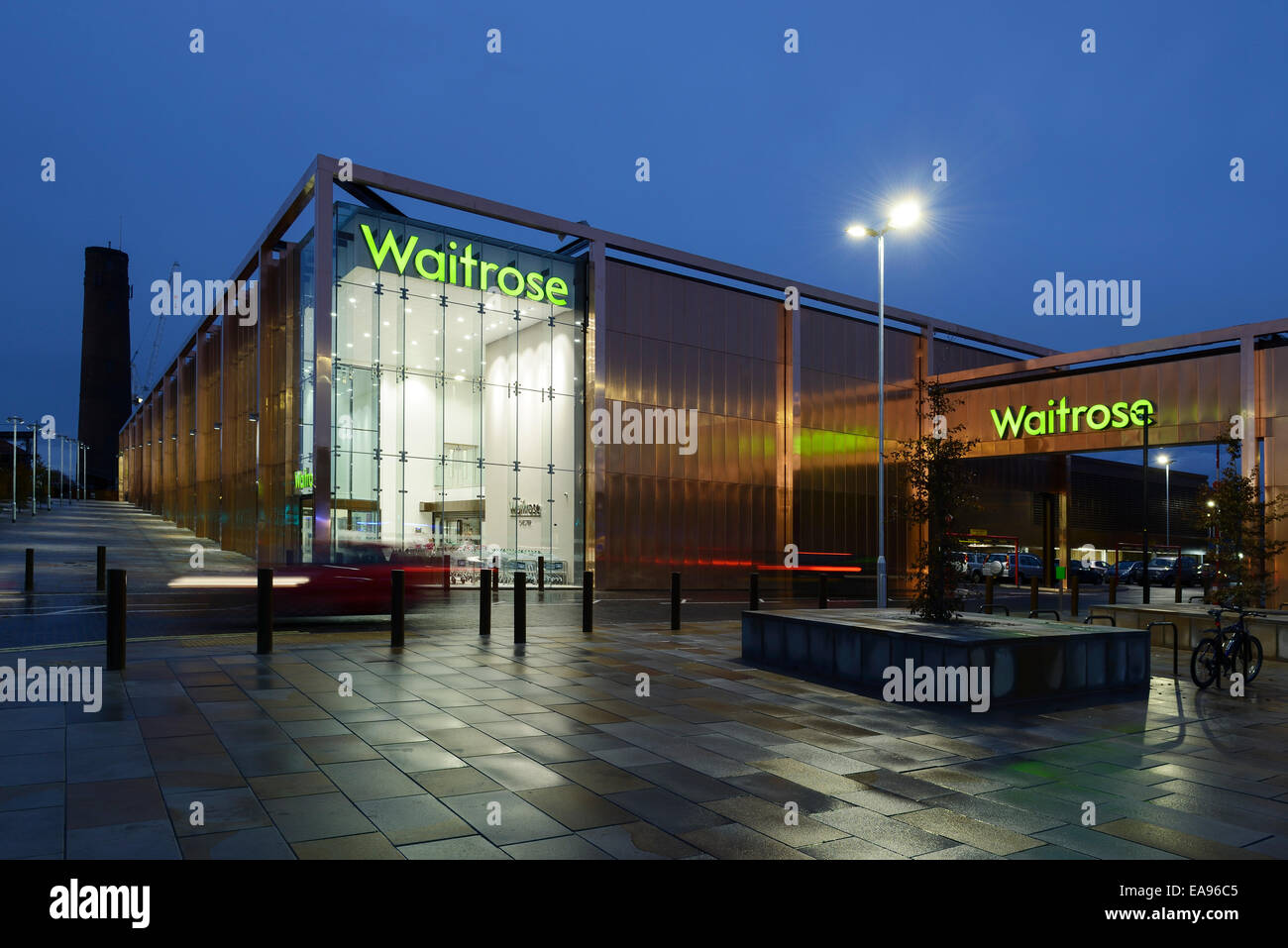 L'entrée principale du supermarché Waitrose à Chester UK Banque D'Images