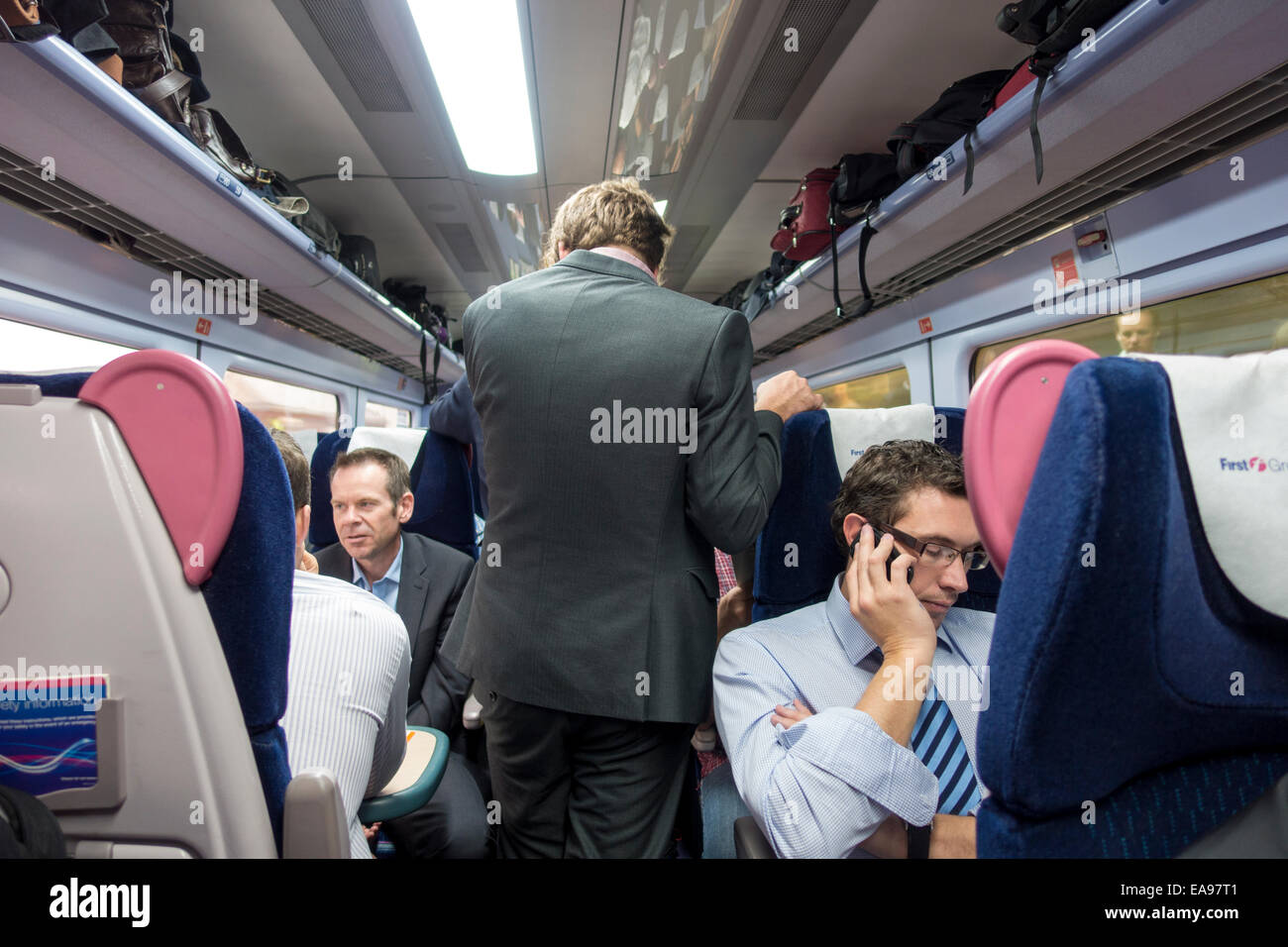 Premier grand train de l'Ouest intérieur avec les usagers masculins Banque D'Images