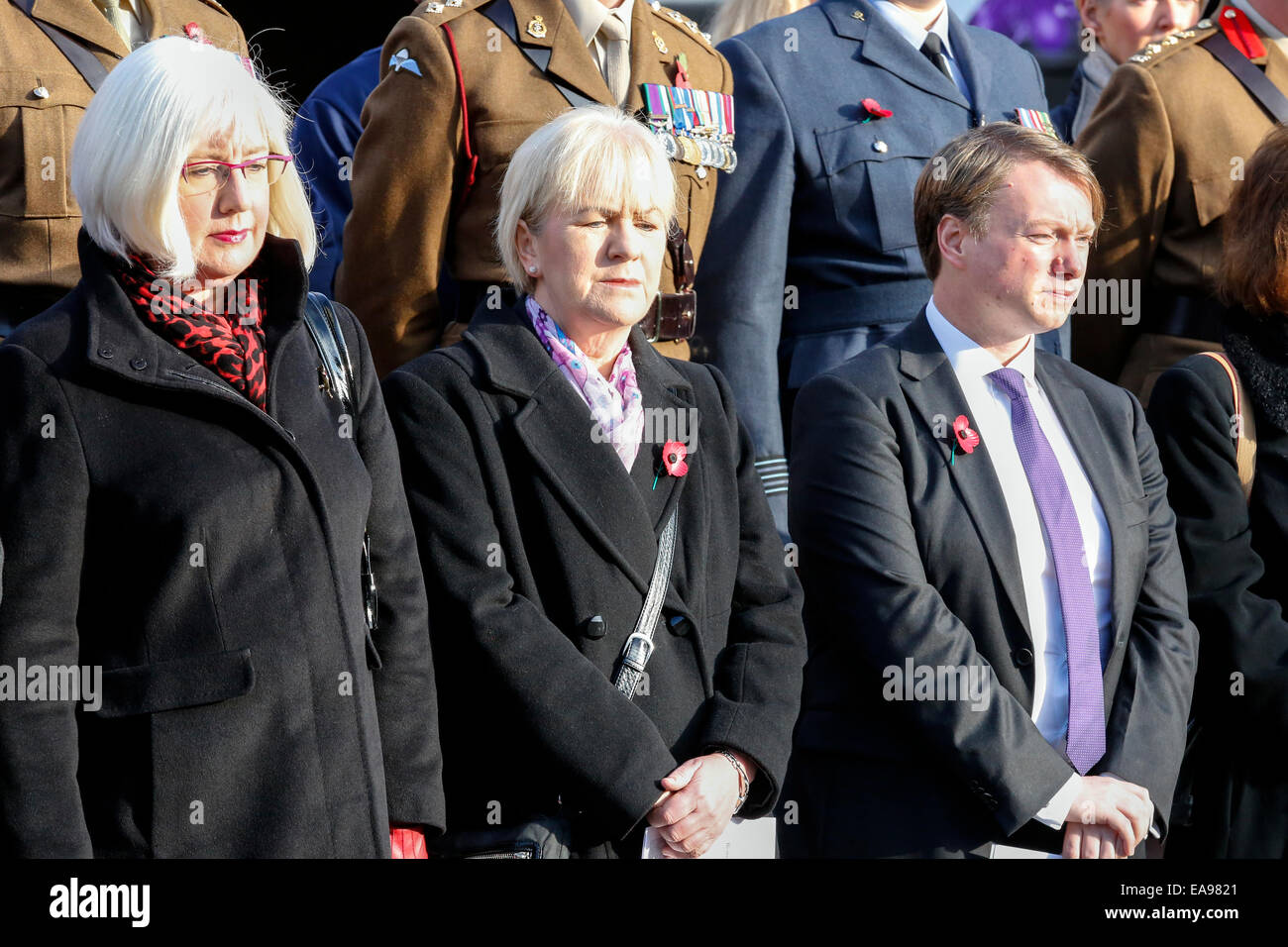 Glasgow, Royaume-Uni. 09Th Nov, 2014. Le Défilé du Jour du Souvenir a eu lieu au cénotaphe de George Square, Glasgow, à l'extérieur de la ville, chambres. Tous les régiments écossais et des services armés, étaient représentés à la parade et plusieurs dignitaires et membres du Parlement écossais a également assisté à déposer des couronnes, dont Nicola Sturgeon, Premier Ministre désigné, Johanne Lamont, ancien chef du Parti travailliste en Ecosse et Ruth Davidson, chef de la Scottish conservateurs. Credit : Findlay/Alamy Live News Banque D'Images