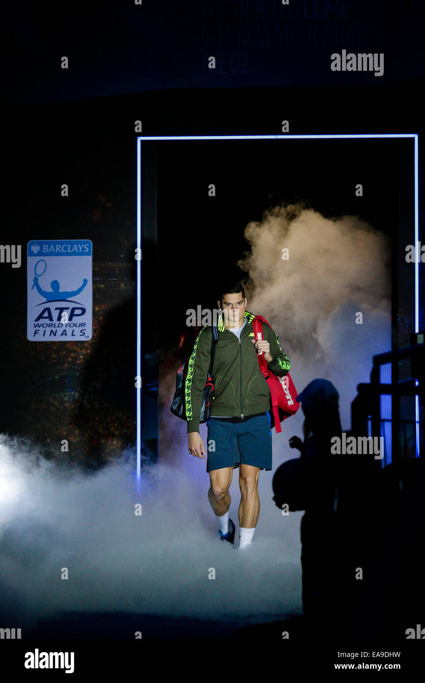 Londres, Royaume-Uni. 09Th Nov, 2014. ATP World Tour finals. Roger Federer (SUI) contre Milos Raonic (CAN). Milos Raonic crédit fait son entrée : Action Plus Sport/Alamy Live News Banque D'Images
