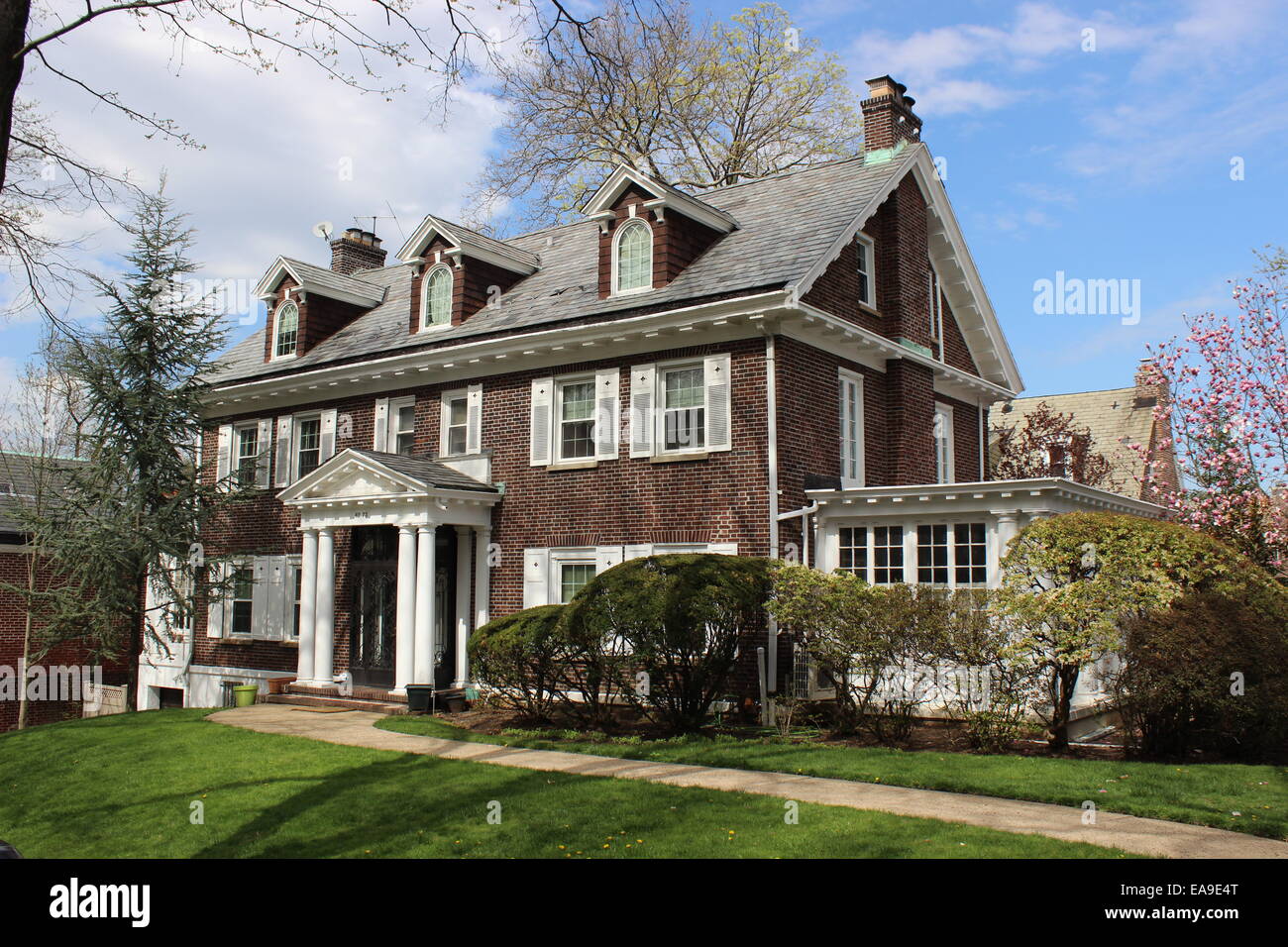 Maison Renaissance géorgien, Kew Gardens, Queens, New York Banque D'Images