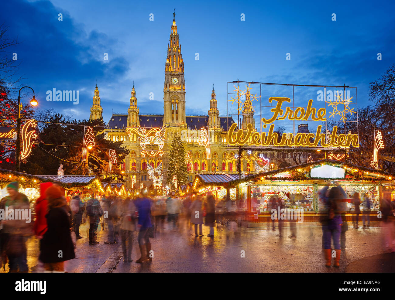 Rathaus et marché de Noël à Vienne Banque D'Images