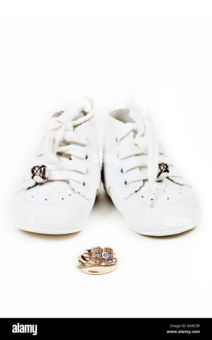 Chaussures blanc sur fond blanc Banque D'Images