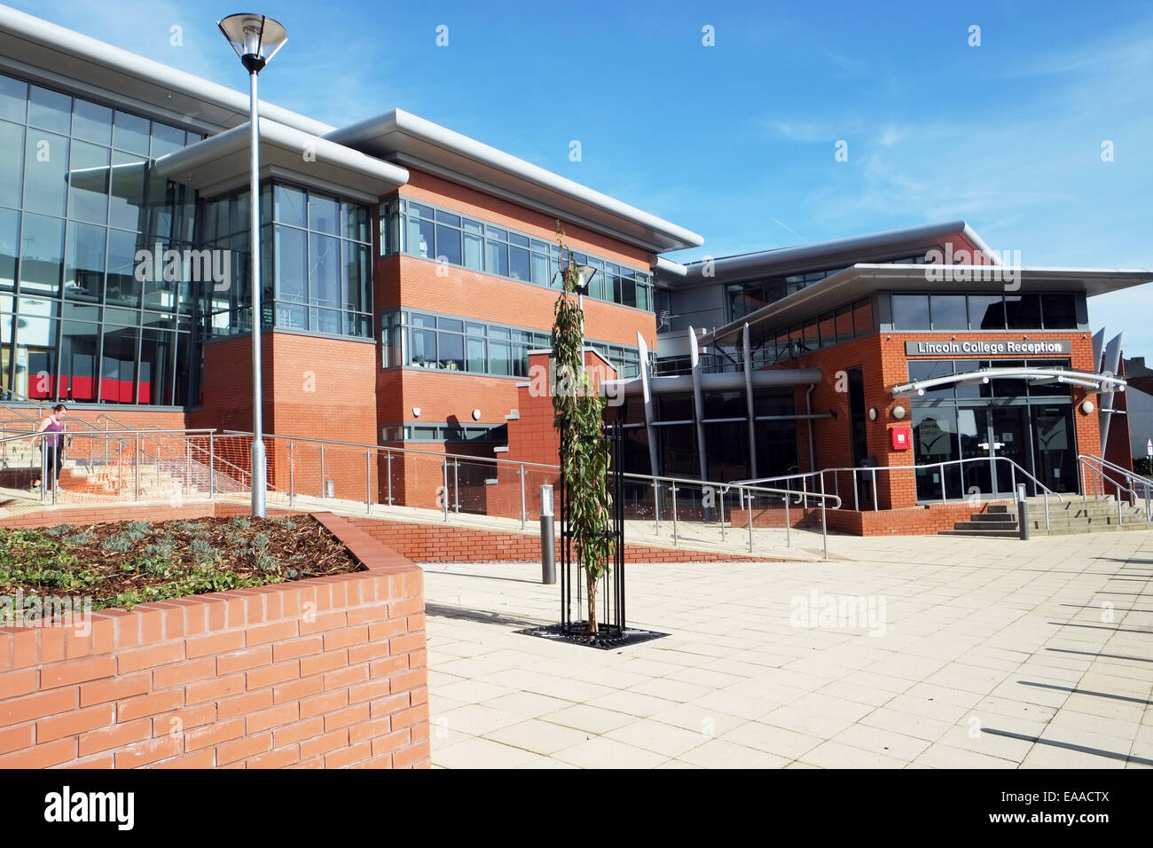 Collège Lincoln Lincolnshire Ville d'apprentissage de l'éducation entrée façade extérieur de bâtiment Route Des Moines Banque D'Images