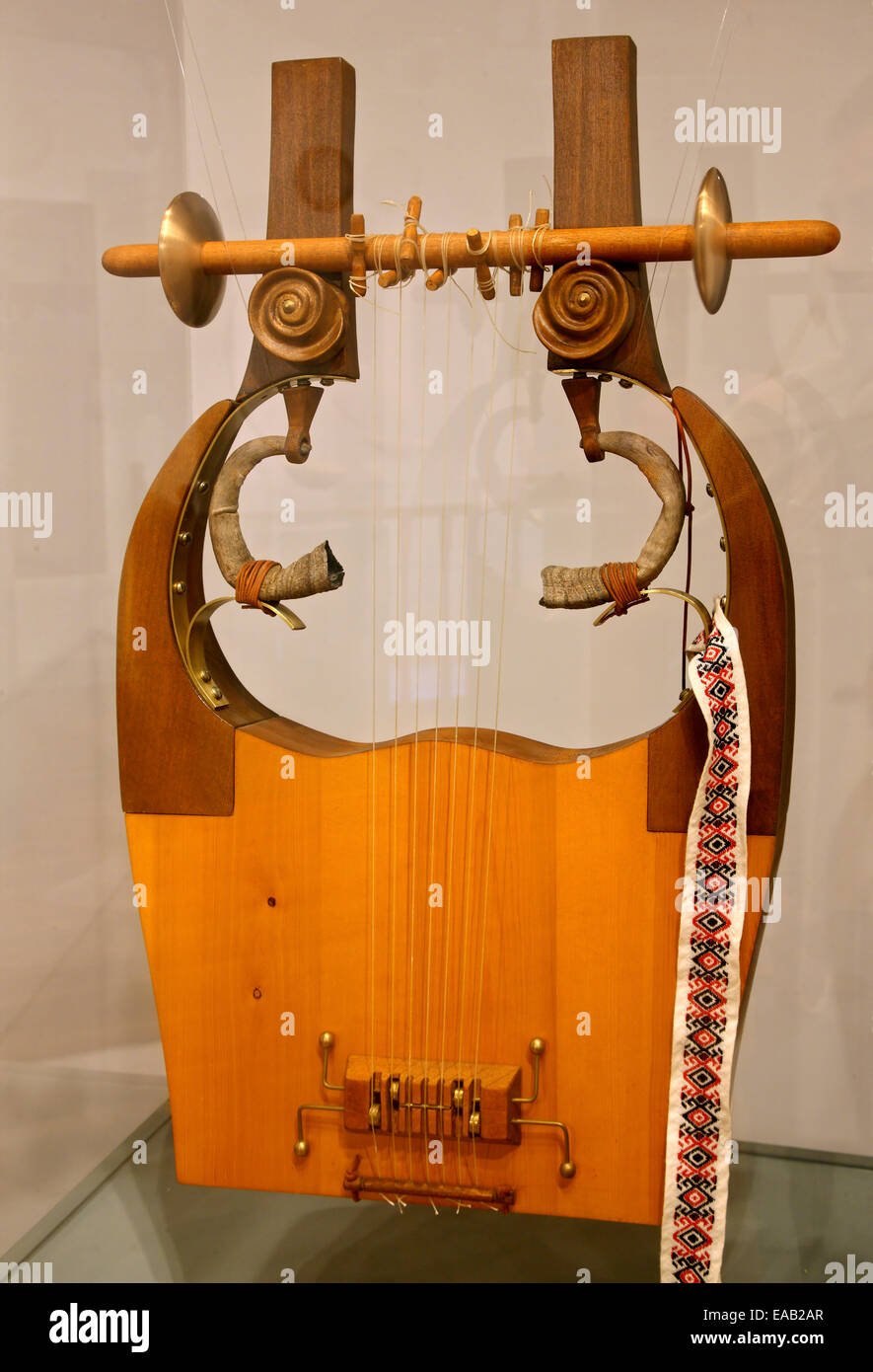 Instruments de musique grecs anciens Banque de photographies et d'images à  haute résolution - Alamy
