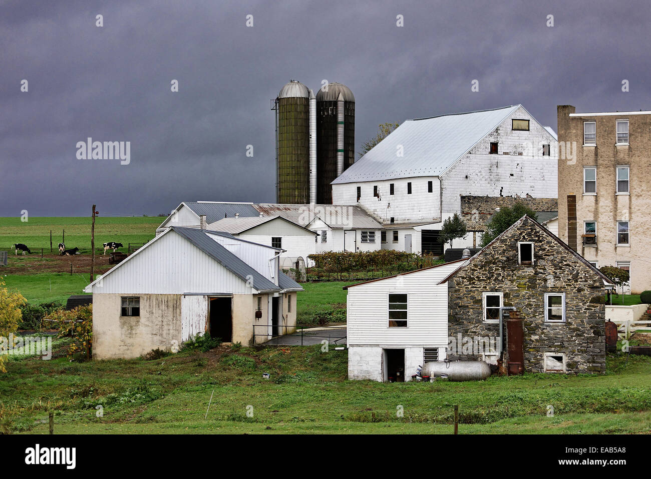 Les bâtiments de ferme, le comté de Lancaster, Strasburg, Pennsylvanie, USA. Banque D'Images