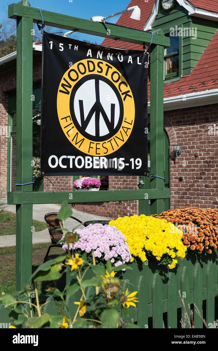 Film Festival sign, Woodstock, New York, USA Banque D'Images