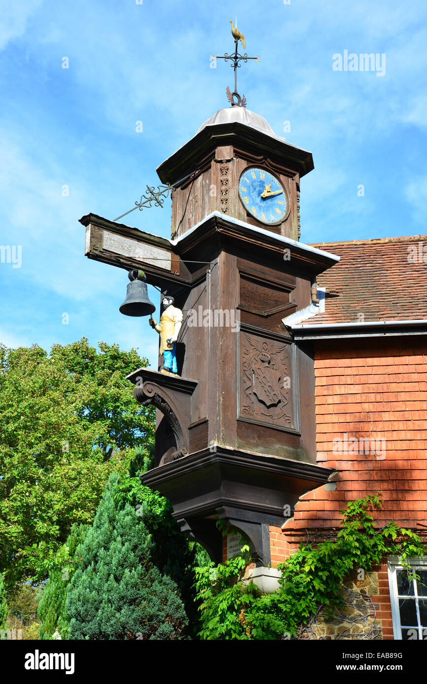 Abinger Hammer 'Jack le réveil de forgeron, Abinger Hammer, Surrey, Angleterre, Royaume-Uni Banque D'Images