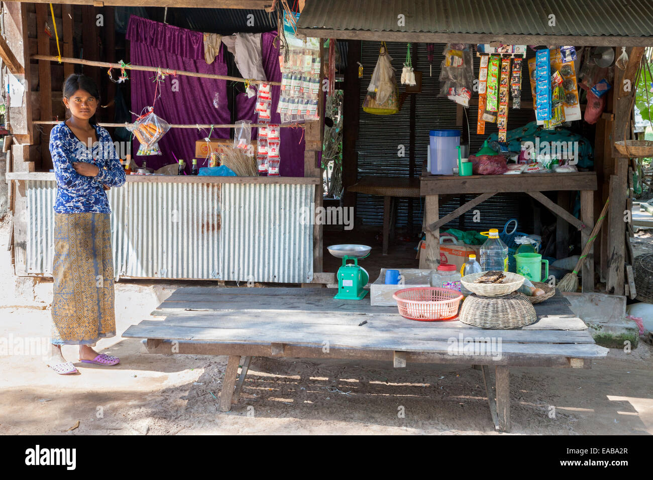 Le Cambodge. Village rural Shop. Banque D'Images
