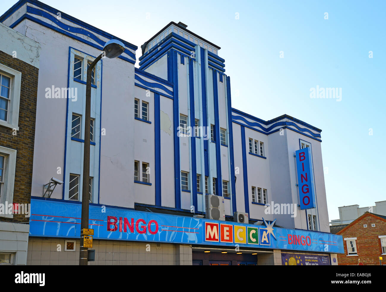 Façade art déco de Mecca Bingo Hall, rue King, Watford, Hertfordshire, Angleterre, Royaume-Uni Banque D'Images