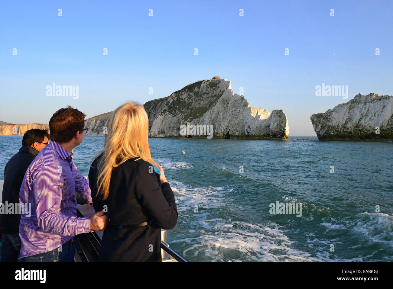 Les aiguilles de bateau d'excursion, à l'île de Wight, Angleterre, Royaume-Uni Banque D'Images Les aiguilles de bateau d'excursion, à l'île de Wight, Angleterre, Royaume-Uni Banque D'Images