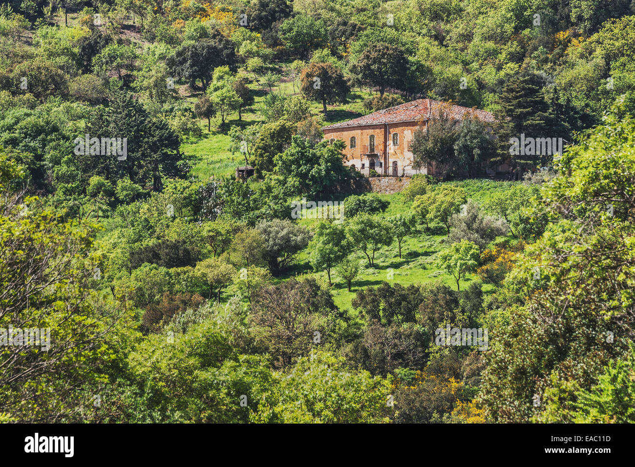 Le Madonie est une chaîne de montagnes au milieu de la côte nord de la Sicile, Italie, Europe Banque D'Images