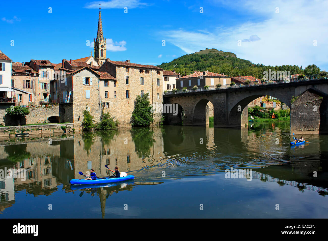 St Antonin Antonin des Gorges de la rivière Aveyron Département Lot Midi-Pyrenees South West France UE Union Européenne Europe Banque D'Images