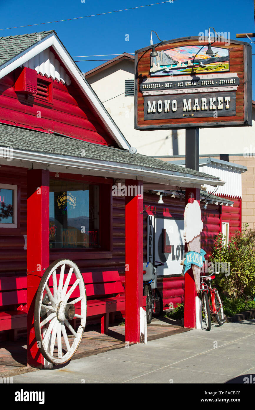Le Mono Magasin à Lee Vining, Californie, USA. Banque D'Images