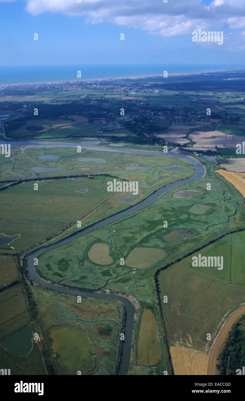 Vue aérienne de l'Authie, près de la côte, Conchil le temple, Nord Pas-de-Calais, France, Europe Banque D'Images