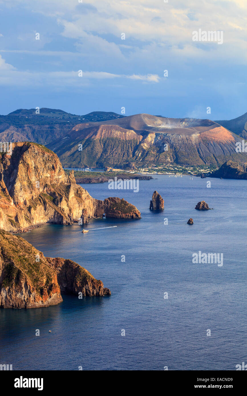 Vue sur l'île de Vulcano de Lipari Banque D'Images